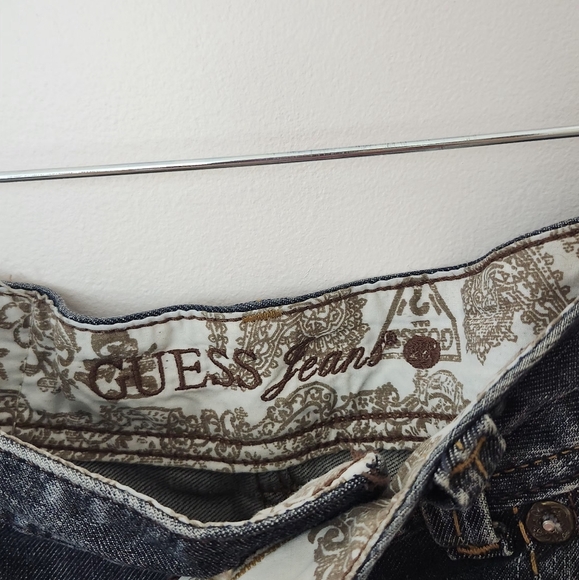 Guess jean shorts - Picture 2 of 6